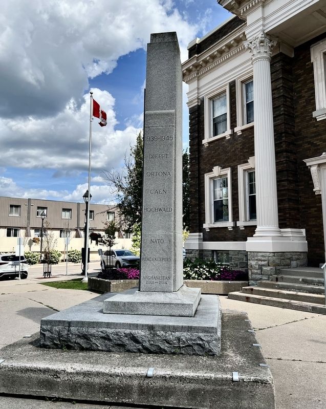Hespeler Cenotaph. Click for full size. Hespeler Cenotaph image. Click for full size.