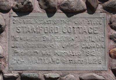 Plaque on south side of cairn - described in HMDB entry 283045 image. Click for full size.
