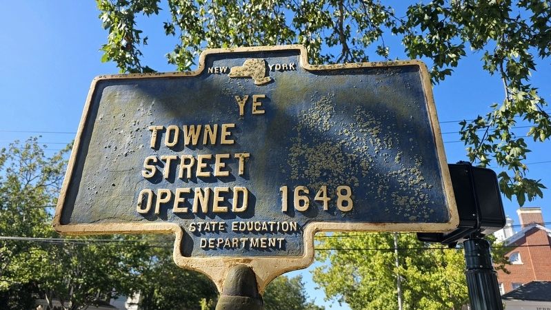 Ye Towne Street Marker image. Click for full size.