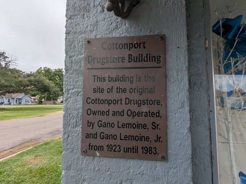 Cottonport Drugstore Building Marker image. Click for full size.