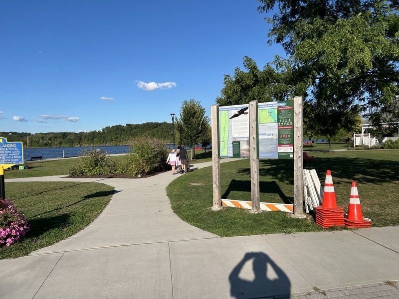 Return of the Bald Eagle / Coxsackie State Boat Launch Marker image. Click for full size.