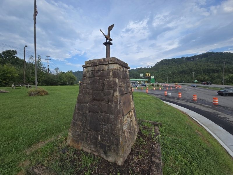 Full monument with Daniel Boone Trail Marker attached on the right image. Click for full size.