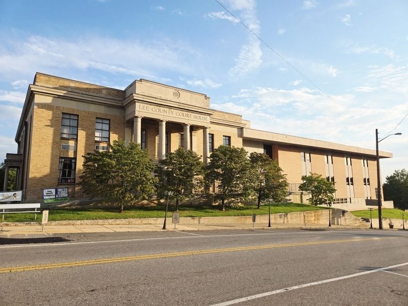 Lee County Court House. Marker is bottom right of photo near utility pole image. Click for full size.