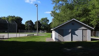 Memorial Park Ball Diamond image. Click for full size.