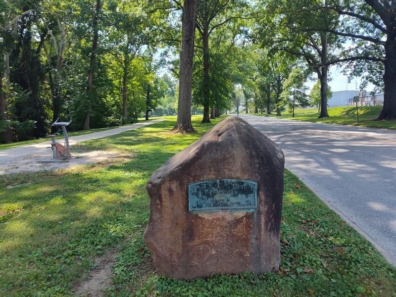 Cabell County World War Memorial image. Click for full size.