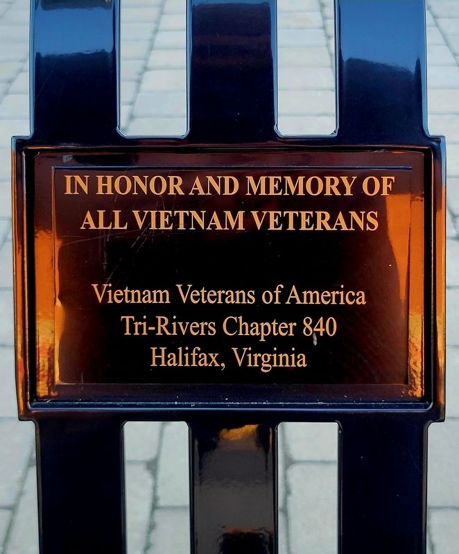 Vietnam Veterans Memorial Bench Marker. Click for full size. Vietnam Veterans Memorial Bench Marker image. Click for full size.