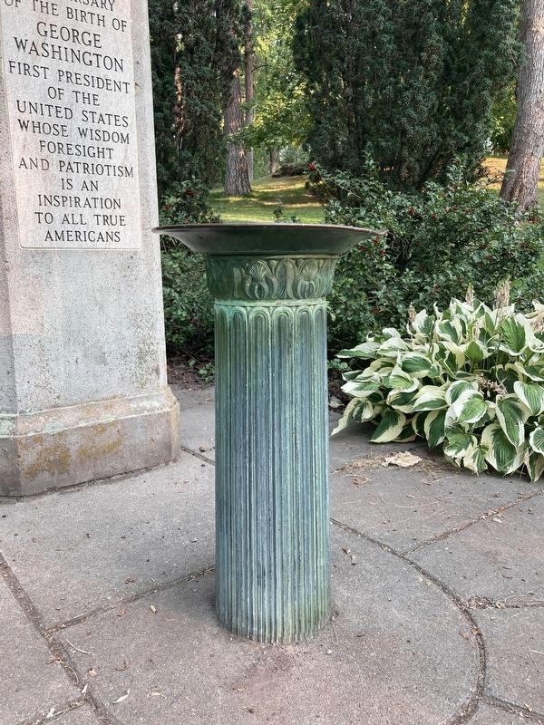 Art nouveau fountain in front of the marker. Click for full size. Art nouveau fountain in front of the marker image. Click for full size.