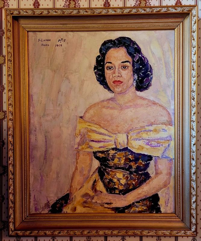 Camilla Williams portrait image. Click for full size.