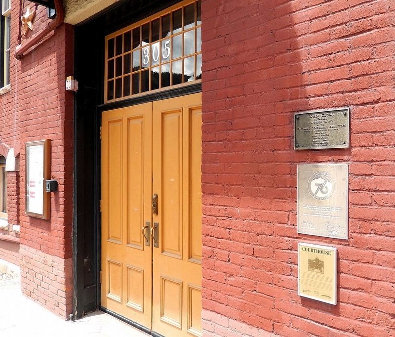 San Miguel County Courthouse entrance image. Click for full size.