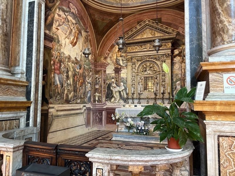 Altar with Catherine's head at the Basilica of San Domenico image. Click for full size.