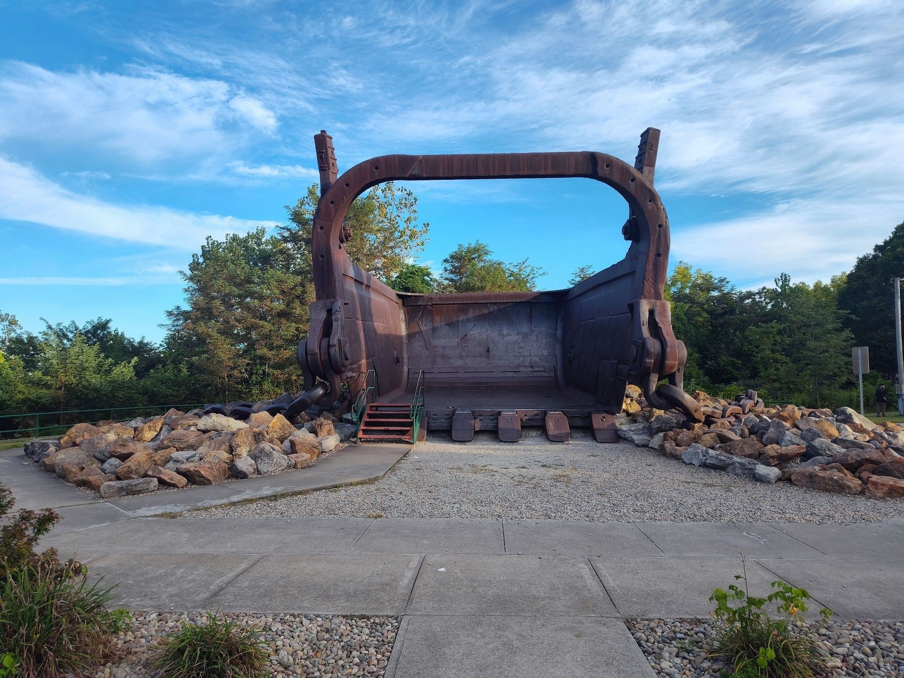 Big Muskie's Bucket. Click for full size. Big Muskie's Bucket image. Click for full size.
