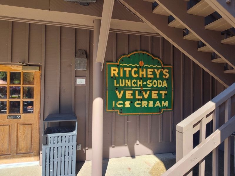 Ritchey's Lunches & Fountain Service Marker image. Click for full size.