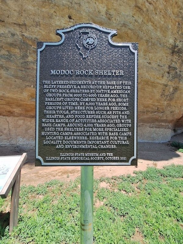 Modoc Rock Shelter Marker image. Click for full size.