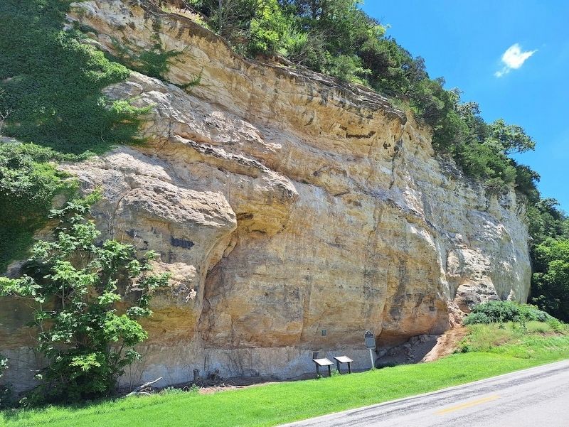 Modoc Rock Shelter Marker image. Click for full size.