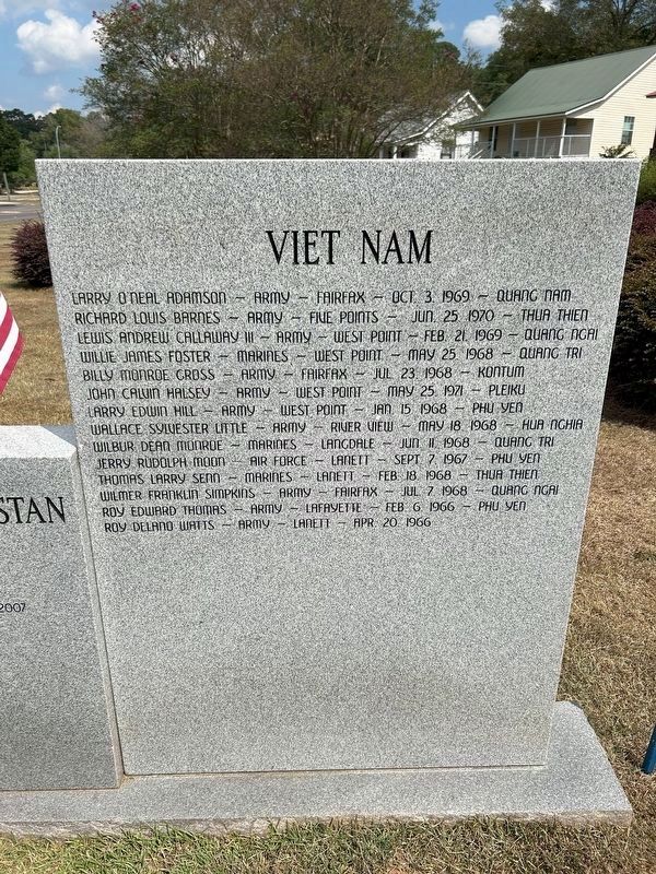 Langdale Veterans Memorial image. Click for full size.