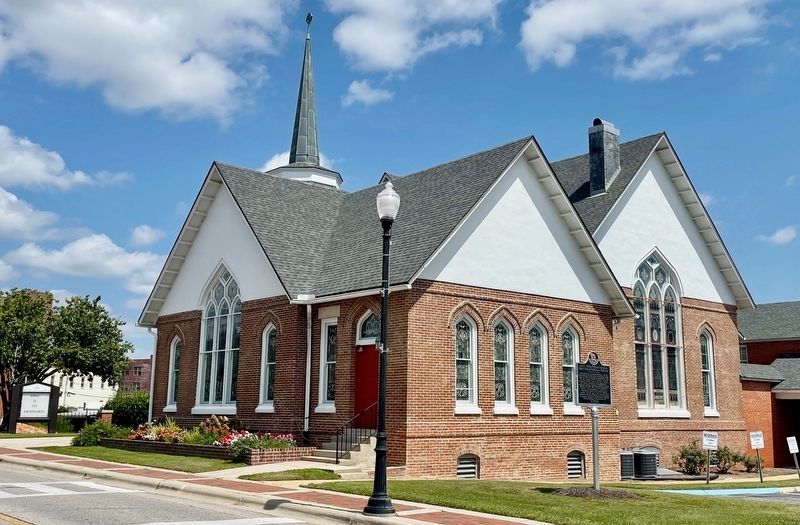 First Presbyterian Church & Marker. Click for full size. First Presbyterian Church & Marker image. Click for full size.