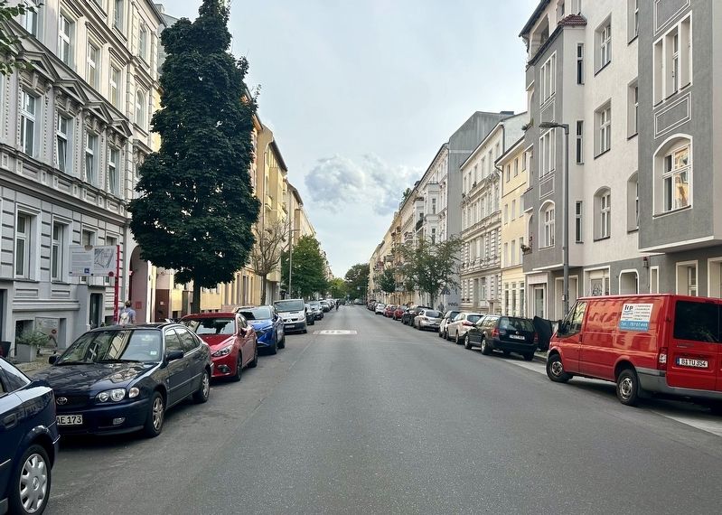 Looking south on Leberstraße (marker visible on the left). Click for full size. Looking south on Leberstraße (marker visible on the left) image. Click for full size.