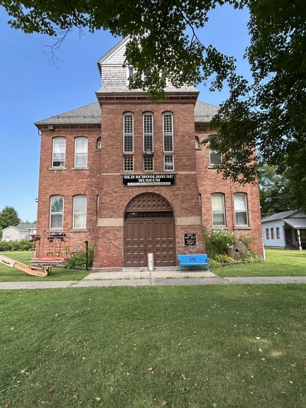 Old Schoolhouse Museum Dundee Area Historical Society Behind The War Memorial image. Click for full size.