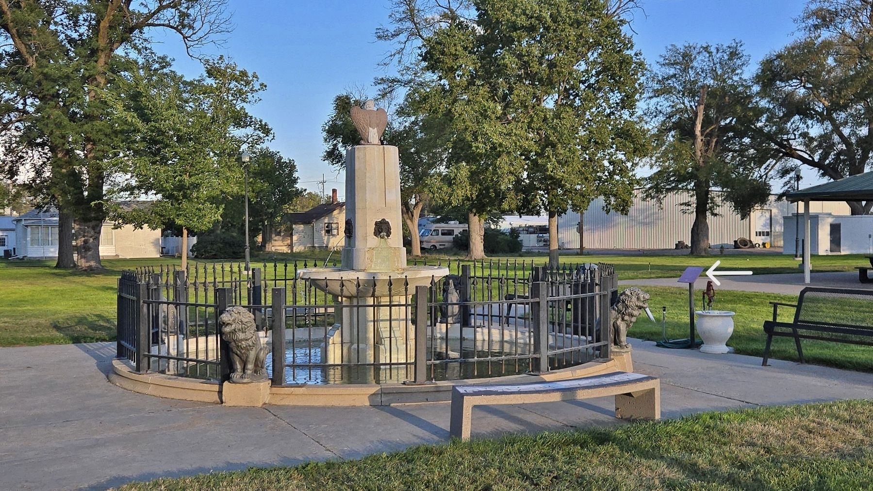 Chambers Fountain image. Click for full size.
