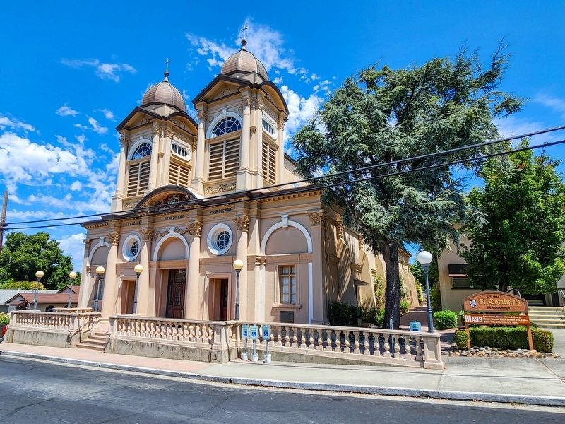 Saint Dominic�s Catholic Church image. Click for full size.