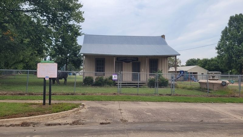Tobucksy County Court House and Marker image. Click for full size.