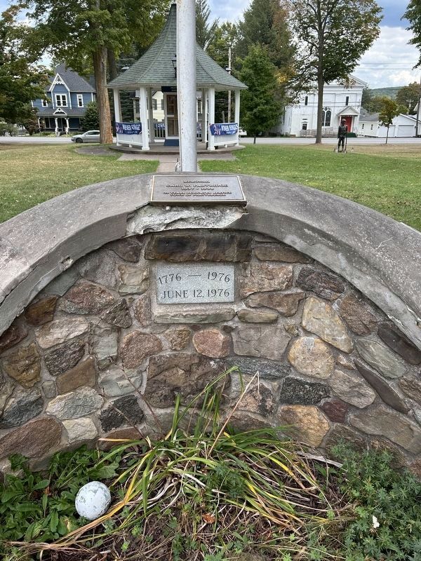 Nearby Marker image. Click for full size.