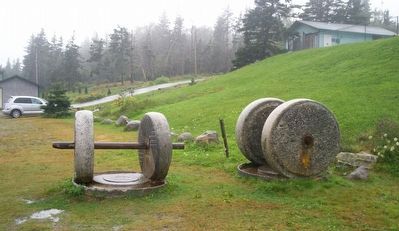 Crushing Stones? - used in gold extraction? image. Click for full size.