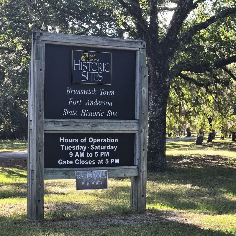 Sign near enterance to Brunswick Town/Fort Anderson Historic Site image. Click for full size.