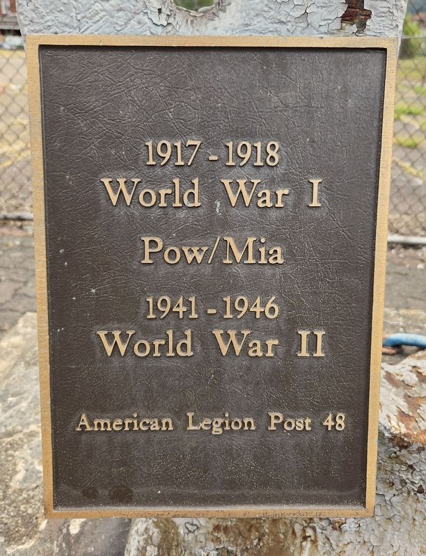 Veterans Memorial image. Click for full size.