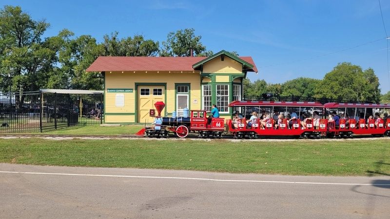 The view of the train in front of the Hulah Santa Fe Depot image. Click for full size.