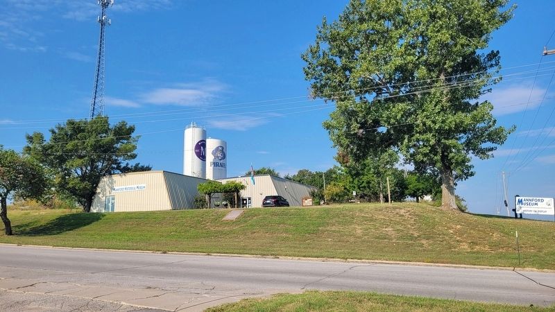 The view of the Outlaw's Hideout Marker from across the street. Click for full size. The view of the Outlaw's Hideout Marker from across the street image. Click for full size.