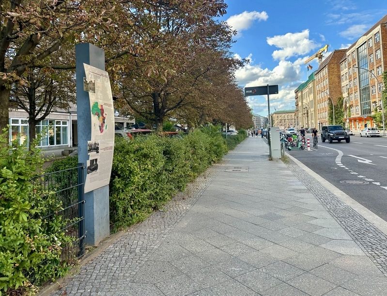 Berliner Kongo-Konferenz / Berlin Congo Conference Marker - looking north on Wilhelmstra�e image. Click for full size.