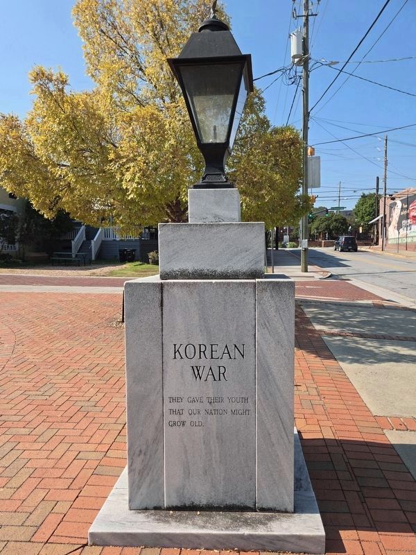 Hapeville Veterans Monument, north side image. Click for full size.