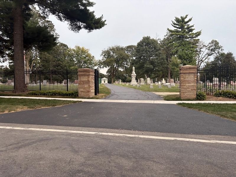 Front entrance into Wheaton Cemetery image. Click for full size.