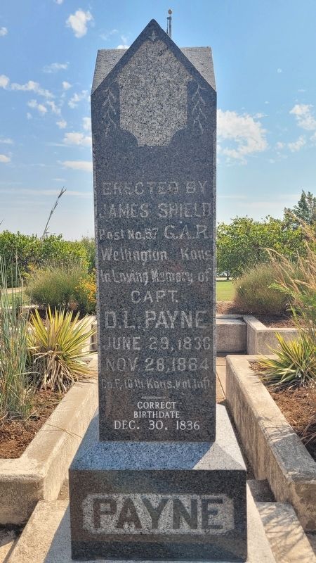 Captain David Lewis Payne Marker - Reverse Side image. Click for full size.