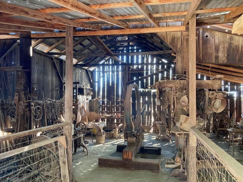 Alf�s Blacksmith Shop image. Click for full size.