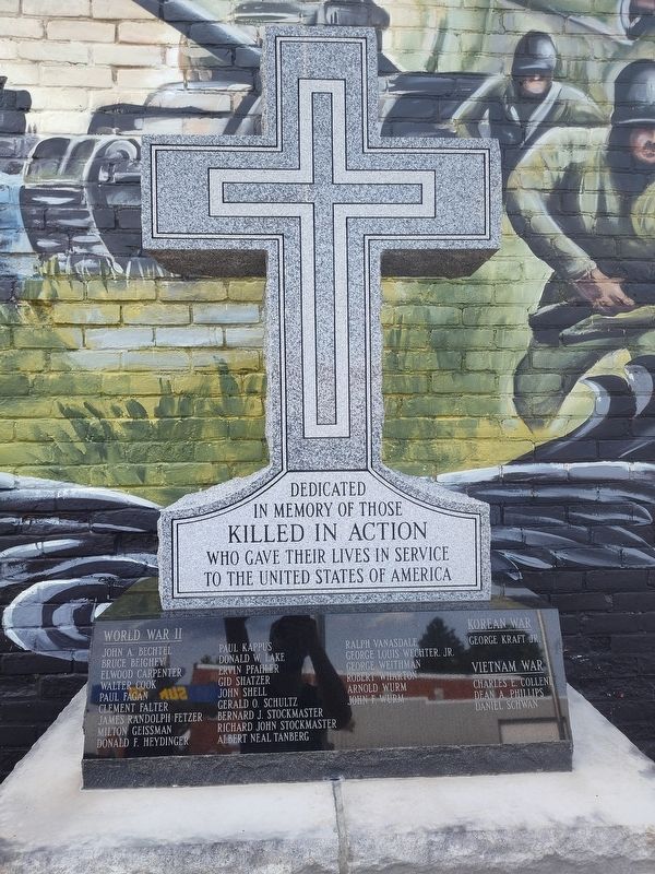 Cross Memorial Marker image. Click for full size.
