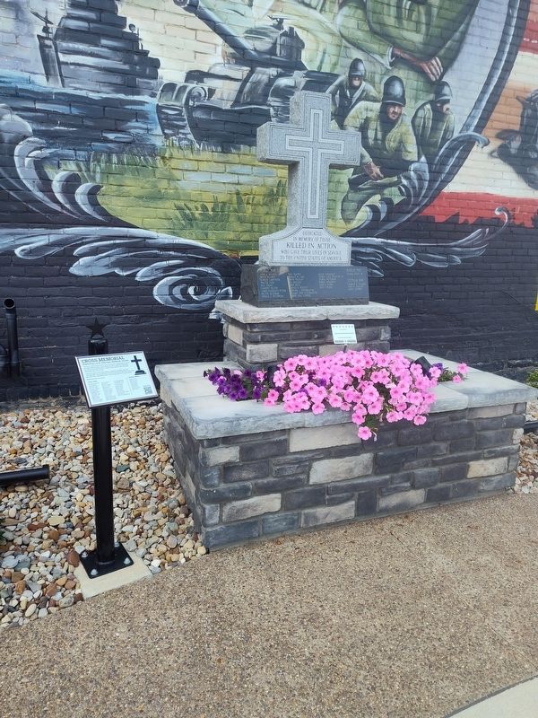 Cross Memorial image. Click for full size.