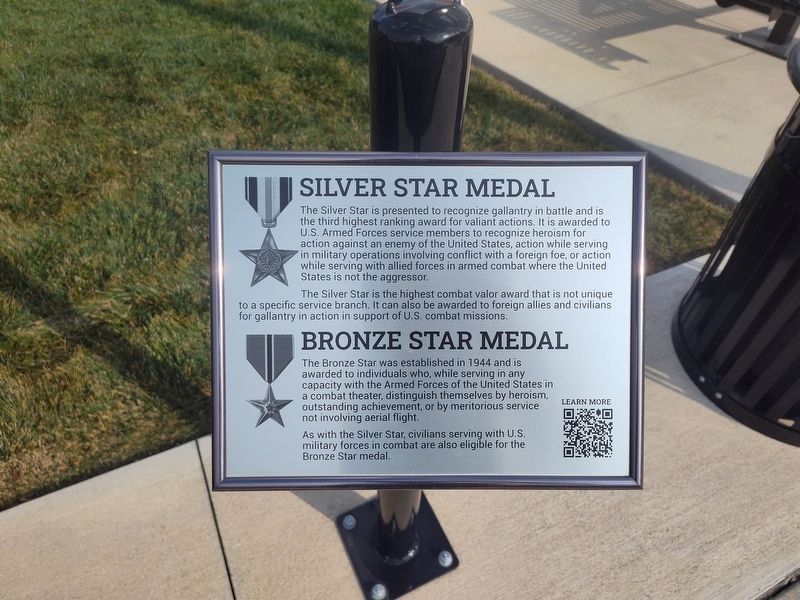 Silver Star Medal - Bronze Star Medal Marker image. Click for full size.