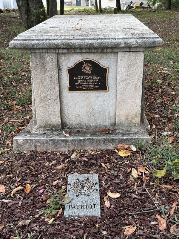 Richard Cavett Grave image. Click for full size.