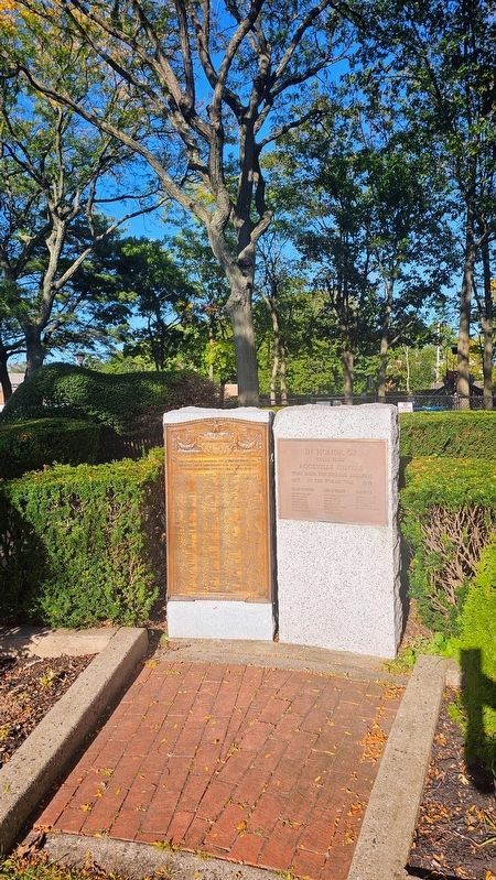 Rockville Centre Honor Roll<br> and World War I Memorial image. Click for full size.