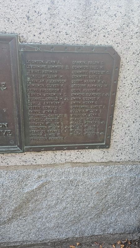 Rockville Centre World War II Memorial image. Click for full size.