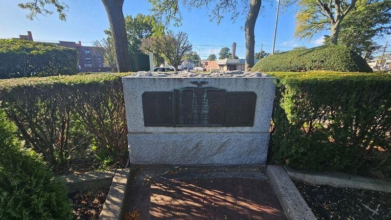 Rockville Centre World War II Memorial image. Click for full size.