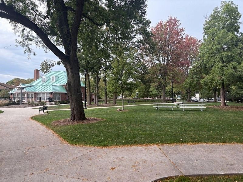 Memorial Park, Wheaton image. Click for full size.