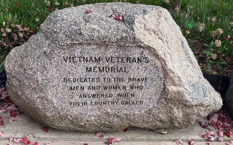 Vietnam Veteran's Memorial Marker. Click for full size. Vietnam Veteran's Memorial Marker image. Click for full size.
