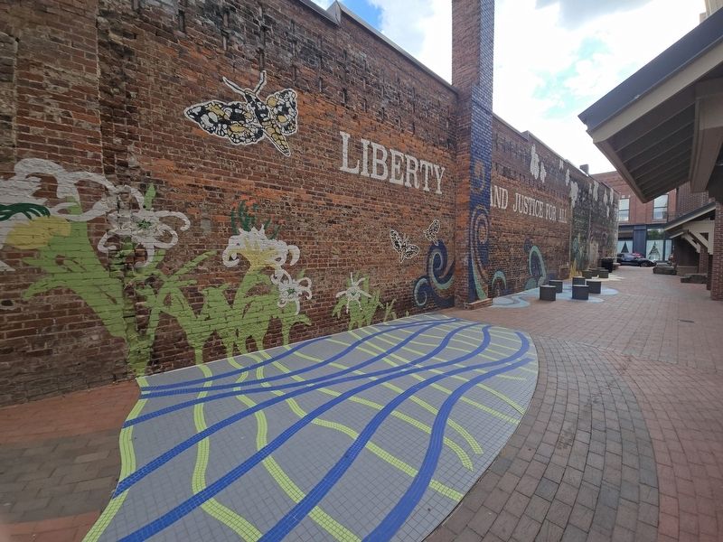 Freedom Walkway Mural looking towards East Main Street image. Click for full size.