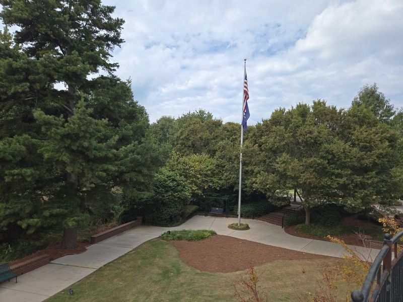 Veterans Garden overlook looking towards park entrance atEdgemont Ave. Click for full size. Veterans Garden overlook looking towards park entrance atEdgemont Ave image. Click for full size.