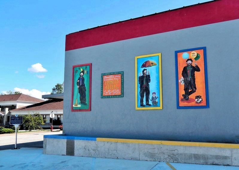 Emmett Kelly, Sr. Marker & “Weary Willie” Murals. Click for full size. Emmett Kelly, Sr. Marker & “Weary Willie” Murals image. Click for full size.