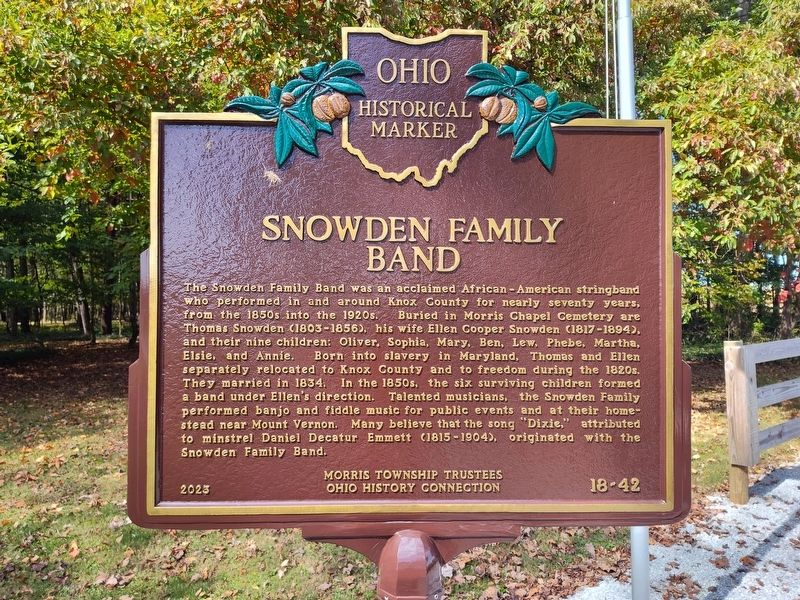 Snowden Family Band Marker. Click for full size. Snowden Family Band Marker image. Click for full size.