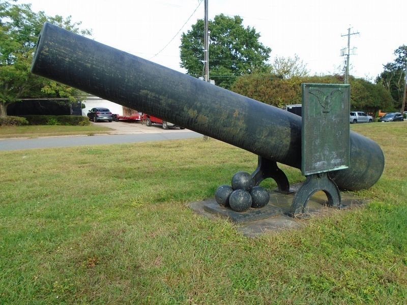 Fort Hancock Civil War Cannon and Marker. Click for full size. Fort Hancock Civil War Cannon and Marker image. Click for full size.